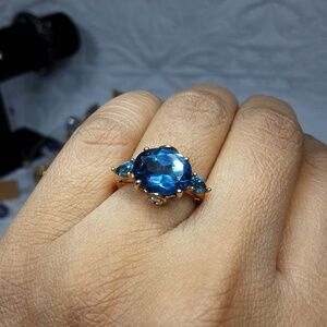 10k Genuine London Blue Topaz ring.
